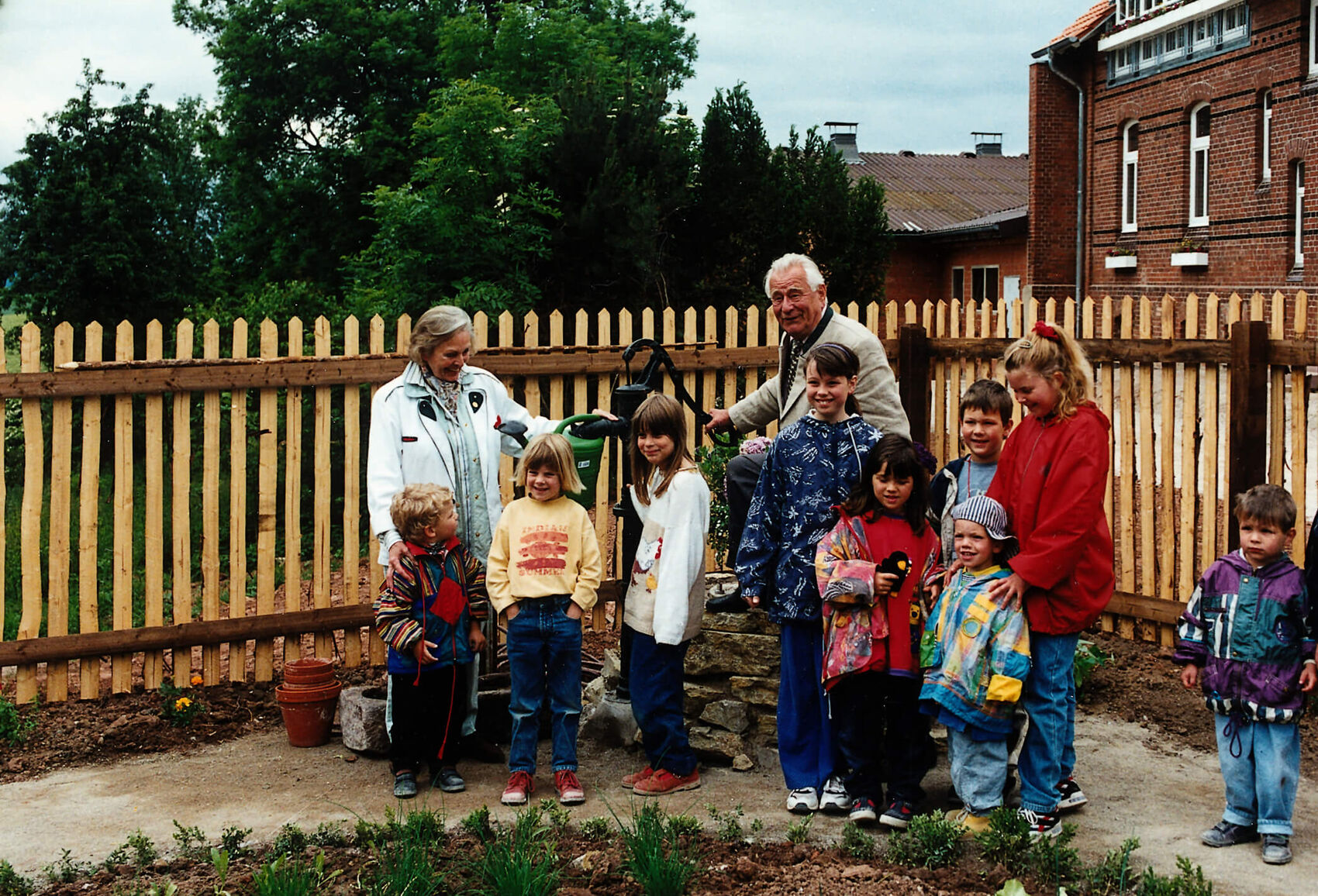 {nbase:fileProperty(propertyName: 'alternative', falId: {item})}