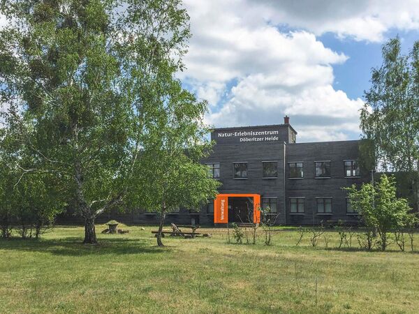 Fassaden-Entwurf des geplanten Natur-Erlebniszentrums Fassaden-Entwurf des geplanten Natur-Erlebniszentrums